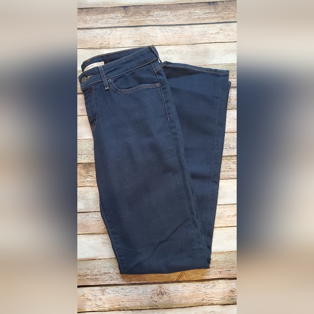 Levis Dark Wash Jeans